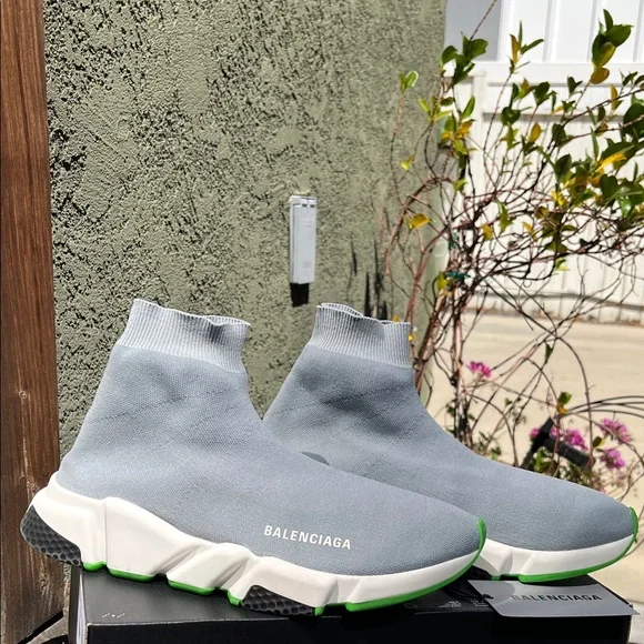 Balenciaga Light Gray Speed Trainer with White and Black. fits like US 8 (EU40)
